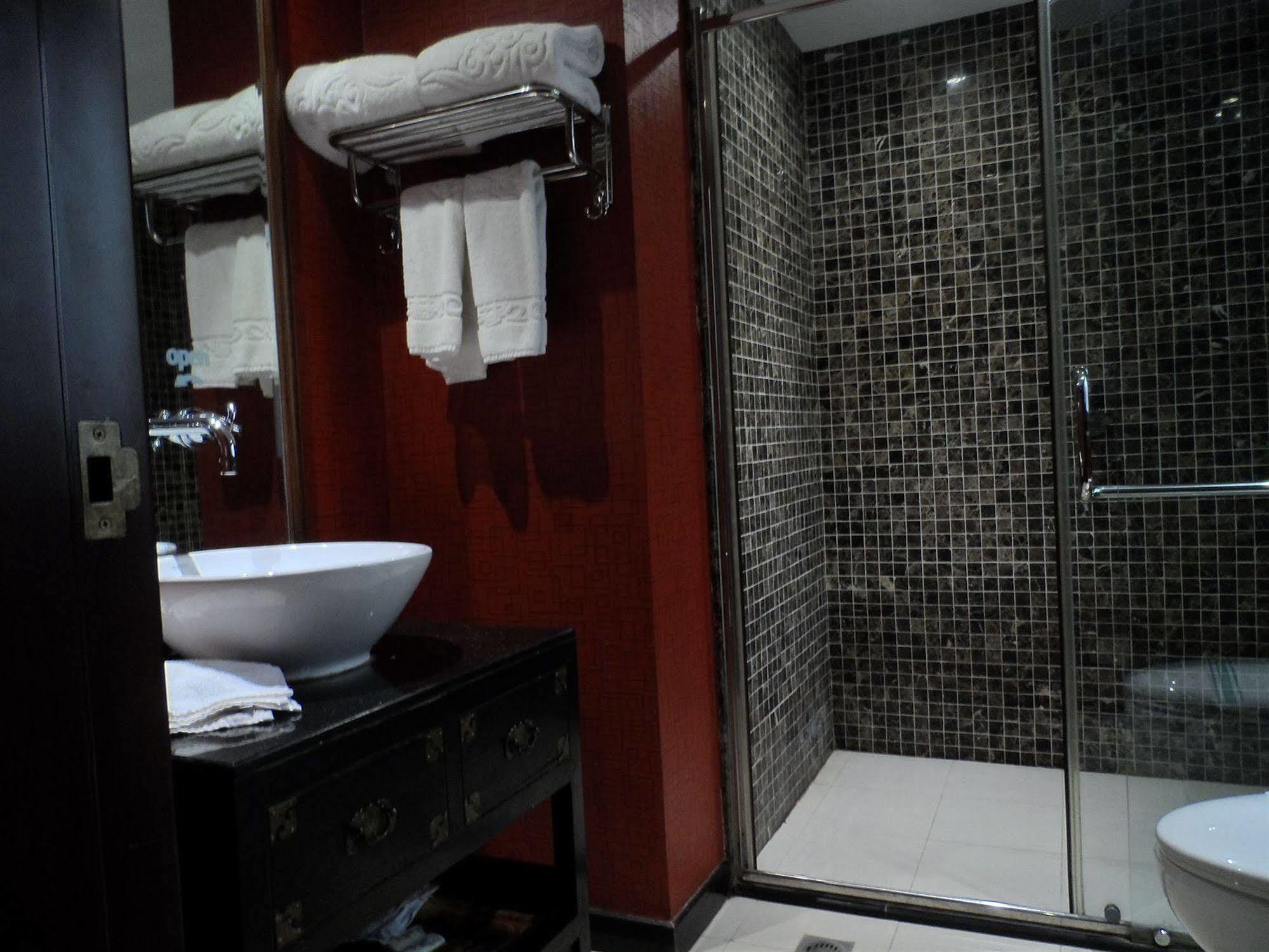 Beijing Imperial Courtyard Hotel Экстерьер фото